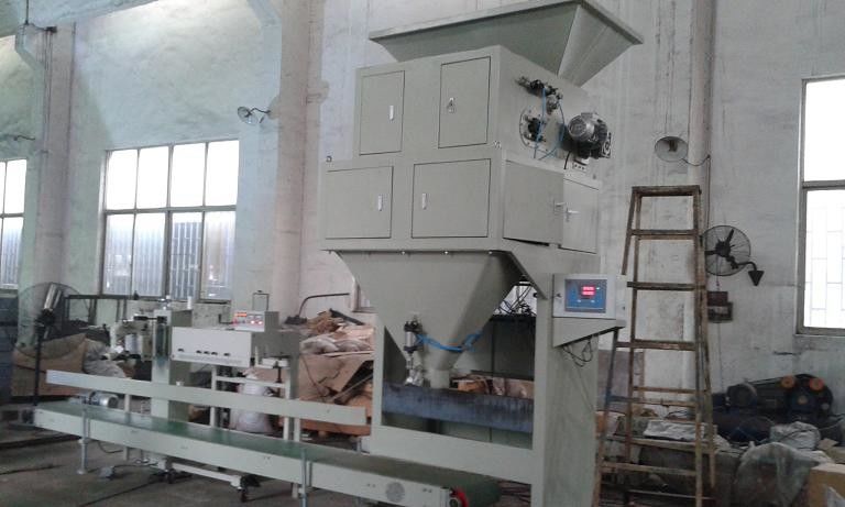 Machine à ensacher semi-automatique de granule en bois 15-50kg/bag